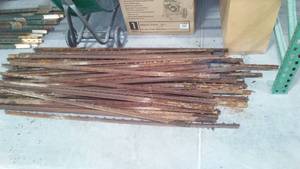 lot 66 image: Five-Foot Steel T Posts - About (50)