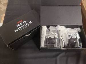 KK 4 Red Notice branded drinking glasses