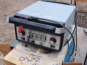 lot 646 image: Sencore Z-Meter Capacitor-Inductor Analyzer LC53
