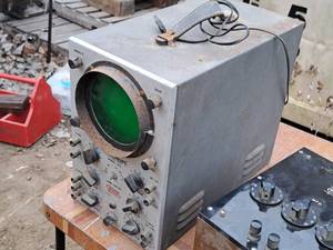 lot 652 image: Eico DC-Wide Band Oscilloscope 460