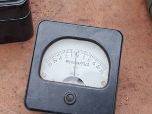 lot 657 image: Weston Micro Amperes Meter