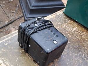 lot 671 image: Power Box