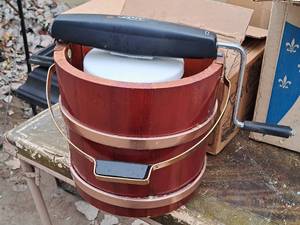 lot 689 image: AMC Manual Ice Cream Freezer