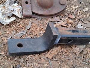 lot 731 image: Trailer Hitch Mount