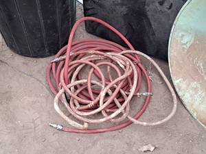 lot 757 image: Lot of (2) Air Hoses