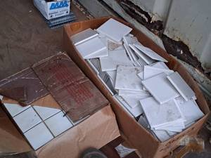 lot 789 image: Lot of (2 Boxes) Ceramic Tiles