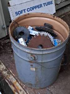 lot 786 image: Lot of (1 Bucket) Gears