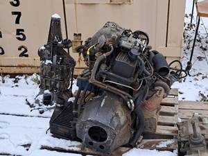 lot 612 image: Ford Inline 4-Cylinder Engine and Parts
