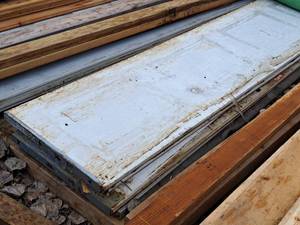 lot 622 image: Garage Door Panels