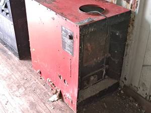 lot 609C image: Johnson Energy Systems Hot Blast Wood Burning Furnace