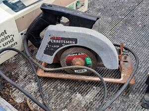 lot 812 image: Craftsman 7-14 Circular Saw 315.10904