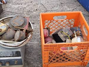 lot 818 image: Lot of (1 Tote) Assorted Headlights and Taillights