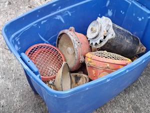 lot 820 image: Lot of (1 Tote) Assorted Headlamps and Alternators