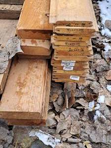 lot 830 image: Lot of (19) Assorted Tongue and Groove Timber