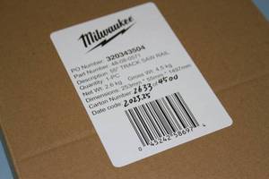 lot 25 image: Milwaukee 55 Track Saw Guide Rail - Model 48-08-0571