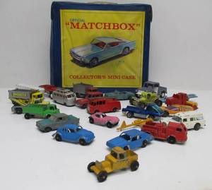 Vintage MATCHBOX Collector Case wCars