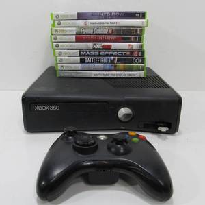 XBOX 360 Video Game System wController &amp Games