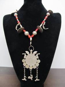 Excellent Vintage Guatemalan Chachal Silver &amp Bead Necklace wCoins