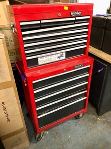 Excellent HUSKY Rolling Tool Chest FULL of Good Tools