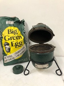 Smaller Sized BIG GREEN EGG Grill wCharcoal