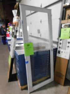 lot 73 image: Andersen 3000 Series 32 in. x 80 in. White Right-Hand Retractable Storm Door with ORB Hardware