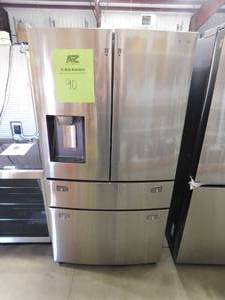 lot 90 image: NEW - Samsung 28 cu. ft. 4-Door French Door Smart Refrigerator in Fingerprint Resistant Stainless Steel, Standard Depth