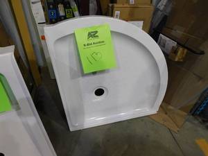 lot 113 image: 36 CORNER SHOWER BASE