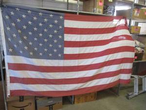 lot 47 image: (CS) Large 5 ft x 8 ft Vintage US Flag with Embroidered Stars - See Photos For Condition