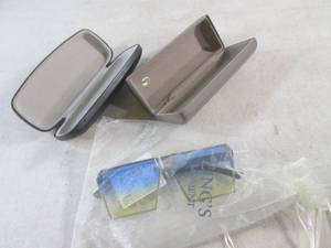 lot 67 image: (EC1) Fashion Sunglasses and 2 Cases