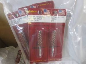 lot 140 image: (EW4) Case of 36 Outers .338, .35, .357 Calibers Rifle Bore Brushes - 6 inner bags of 6