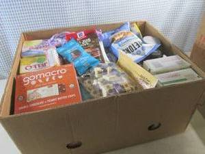lot 167 image: (EC2) Box Full of Assorted Food and Snacks Past Date