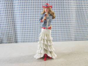lot 258 image: (BS) Coca- Cola Red, White and Refreshing Figure from the True Blue Refreshment from Coca-Cola Collection 7 Tall