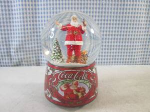 lot 297 image: (CSB) Coca-Cola Share The Joy Illuminated Musical Snow Globe