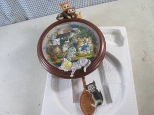 lot 307 image: (D-3) The Bradford Exchange Kitchen Caperd Wall Clock