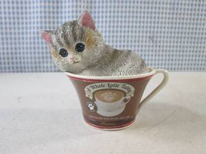 lot 327 image: (EC1) A Whole Latte Tabby from the Kayomi Harai Coffee Cats Collection 3 58 Tall
