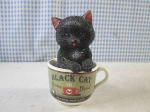 lot 329 image: (BSB) Dark Roast from the Kayomi Harai Coffee Cats Collection 4 14 Tall