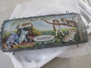 lot 334 image: (CSB) The Bradford Exchange Summer Excursion by Jurgen Scholz Cozy Companions Welcome Sign Collection 10 x 4 14