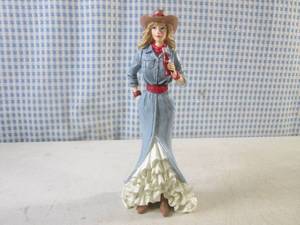 lot 338 image: (CS) Blue Jean Bubbly from the True Blue Refreshment From Coca-Cola Collection 7 14 Tall
