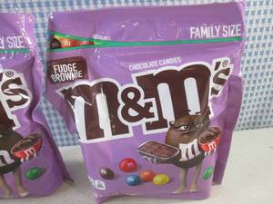 lot 352 image: (B-1) 2 Family Size Bags Fudge Brownie M&ampMs Best by Dec 2023