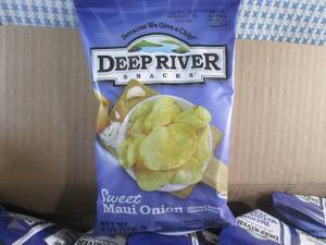 lot 355 image: (EC2) 24 Bags Sweet Maui Onion Kettle Cooked Potato Chips Best By 04242023