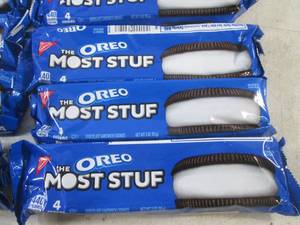 lot 366 image: (B-2) 12 Oreo Most Stuf Sandwich Cookies Best by Sept 2023