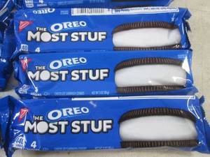 lot 367 image: (B-2) 12 Oreo Most Stuf Sandwich Cookies Best by Sept 2023