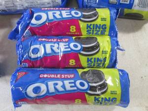 lot 368 image: (B-3) 12 Packs of Oreo Double Stuf Cookies Dates Vary