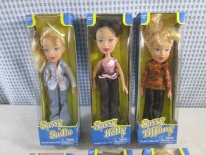 lot 446 image: (CSB) Lot of 6 Sassy Dolls - Good Stocking Stuffers  Gifts