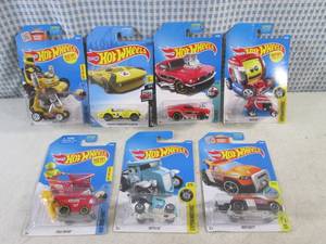 lot 447 image: (EC1) Assorted Hot Wheels in Packaging