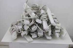 lot 12 image: 20 Belkin Power Strips