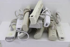 lot 17 image: 10 Power Strips