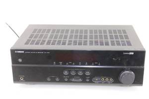 lot 19 image: Yamah RX-V367 AV Receiver