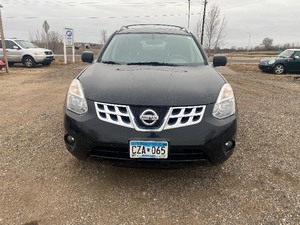 lot 7 image: 2012 Nissan Rogue AWD