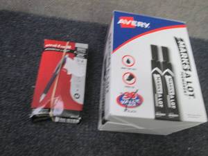 Uniball Jetstream Pens, Avery Chise...